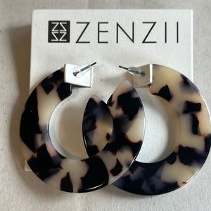 ZENZII EARRINGS NEW ON CARD